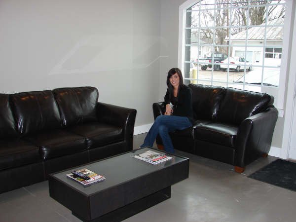 insidethesalon2.jpg