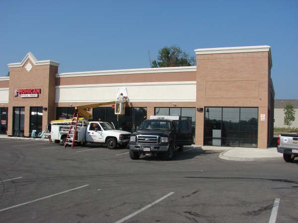 newlocationofluckys.jpg